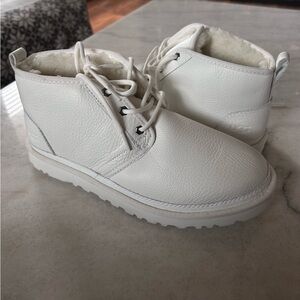 UGG Neumel Natural Canvas Ankle Boots Off White 10
UNISEX